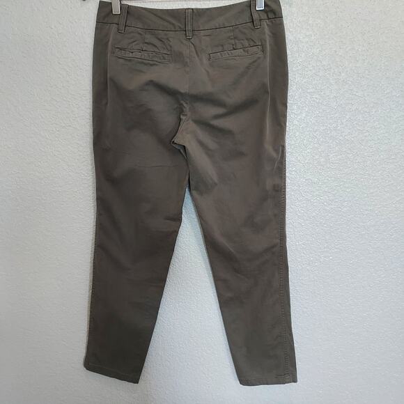 Caslon Khaki Green Capri Pants Size 4 - Picture 7 of 11